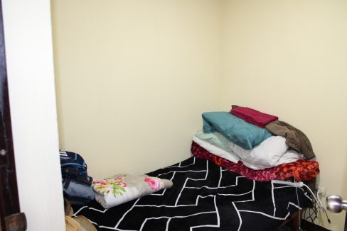 8 cuarto de servicio