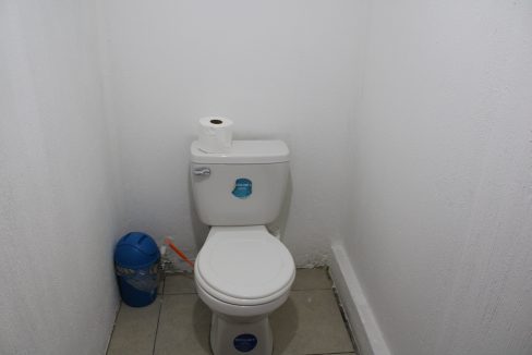 9 baño de visitas
